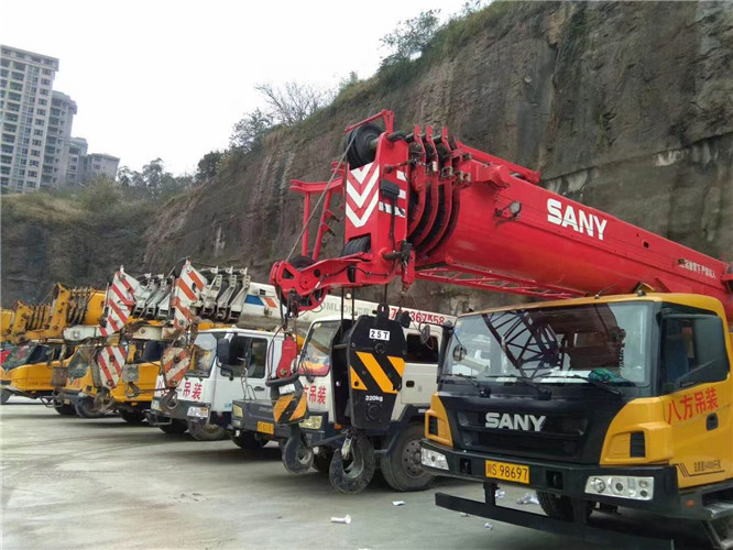 呼玛县吊车出租按什么计费？台班费、单次费、里程费怎么算？